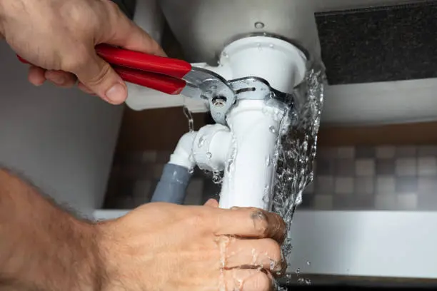 How To Fix A Leaking Pipe in Norwalk, CA How To Fix A Leaking Pipe in Norwalk, CA